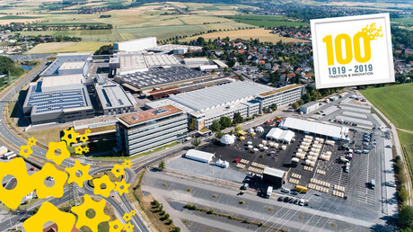 Hundraårsjubileum med öppet hus, fabriksvisningar och personalfest på KAESER KOMPRESSOREN i Coburg.