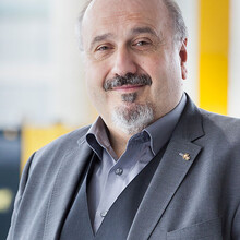 Experten Ralf Hereth talar om kompressorstyrning.