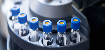 Oljefri och ren tryckluft för läkemedels- och medicinteknik – effektiva tryckluftskompressorer från KAESER KOMPRESSORER för känsliga produktionsprocesser och renrum.