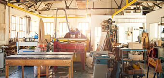 Tryckluftskompressorer i verkstäder och hantverk – KAESER KOMPRESSORER levererar innovativ, säker och effektiv teknik för alla tryckluftsanvändningsområden.