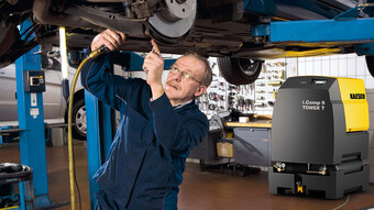 Kolvkompressorstationen i.Comp 9 med inbyggd kyltork är en perfekt tryckluftsalstrare för bilverkstäder.